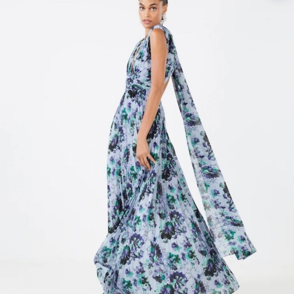 BCBGMaxAzria Stark Floral Print Gown Pleated Blue Florals NWT Size 8 - Picture 1 of 12